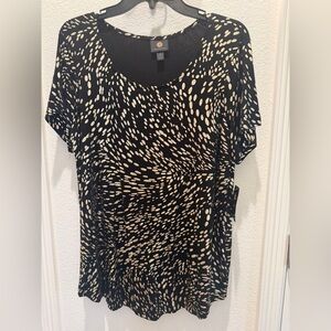 JM Collection Black and White Swirl Short Sleeve Top